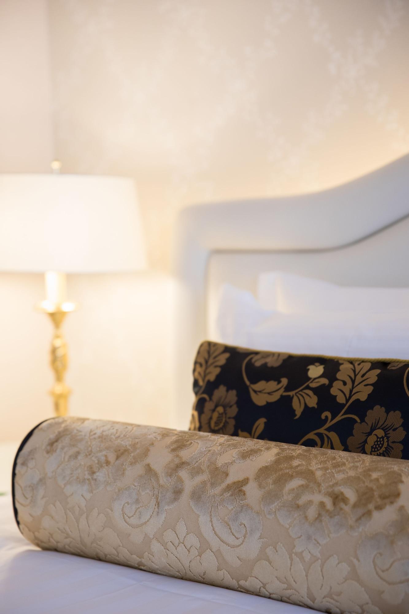 Kobe Kitano Hotel Экстерьер фото